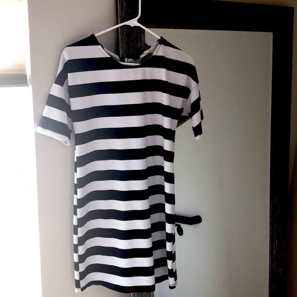 Painted threads size small striped dress